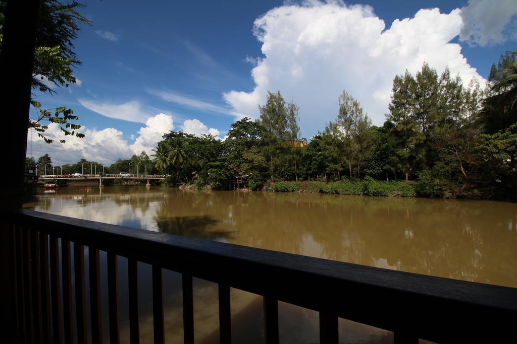 Baan Luang Rajamaitri Historic Inn تشانتابوري الغرفة الصورة